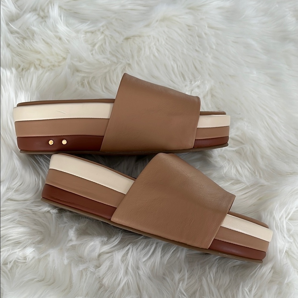 Beek Albatross Platform Brown/Cream Sandals with Minimalist Design